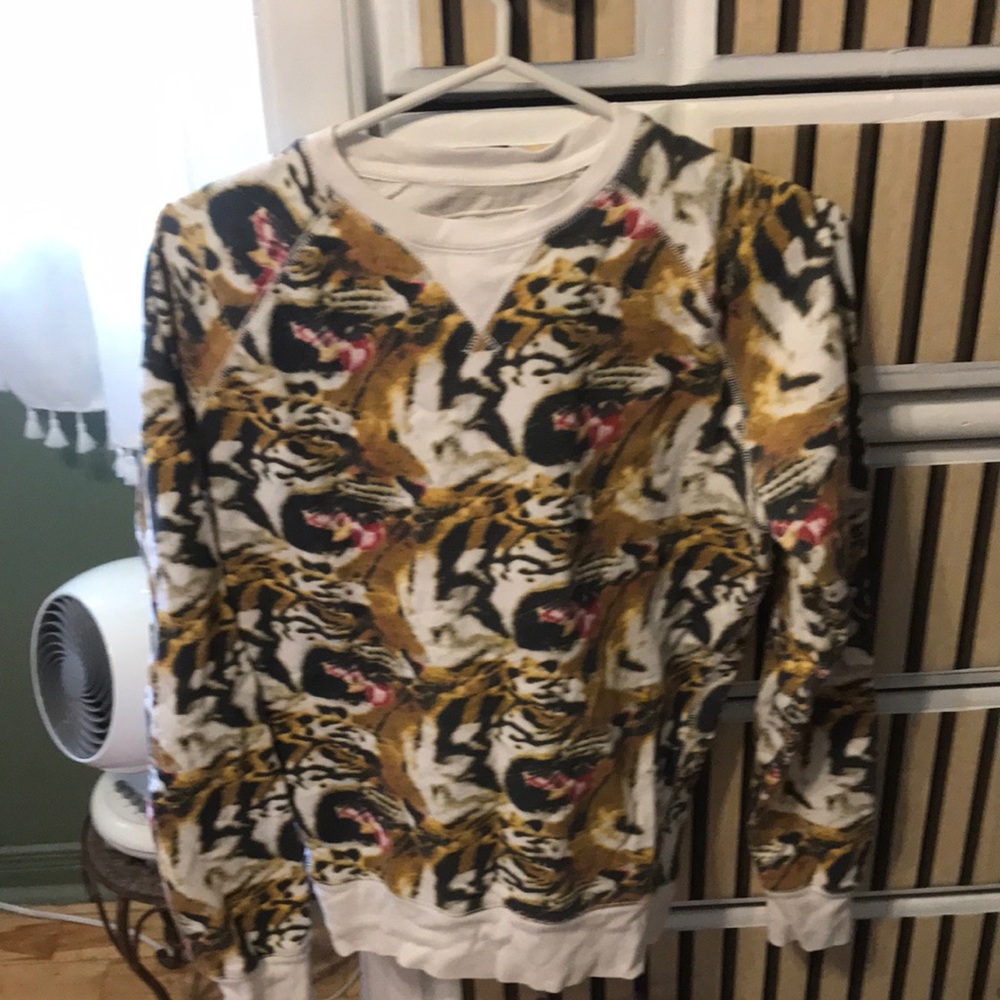 Tiger Print Sweatshirt